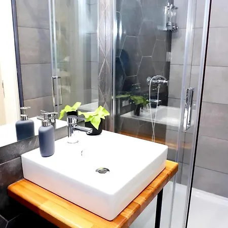 One Bedroom Appartement With City View Furnished Terrace And Wifi At Faro Appartement
