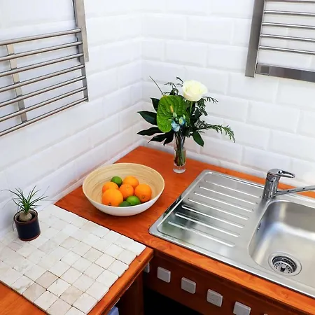 One Bedroom Appartement With City View Furnished Terrace And Wifi At Faro *